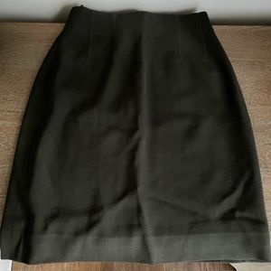 Celine Daoust Skirt - olive hunter green vintage excellent condition hidden zip